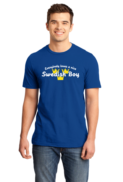 Standard Royal Everyone Loves A Nice Swedish Boy - Sweden Sverige Heritage Love T-shirt