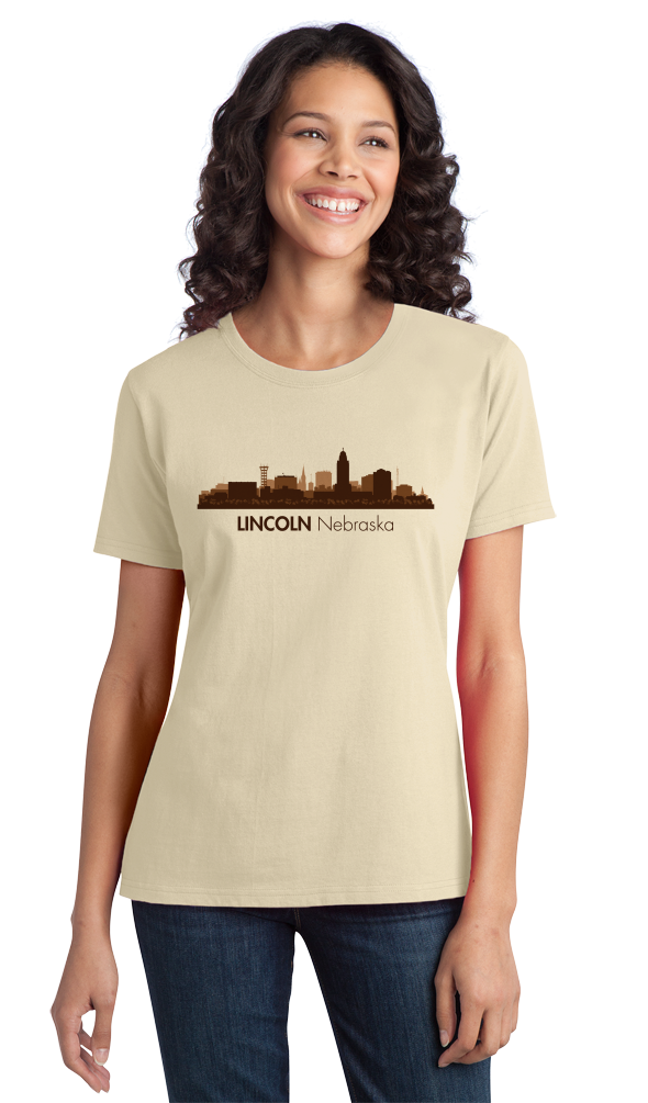 Ladies Natural Skyline Of Lincoln, Nebraska - Nebraska State Capital Love T-shirt