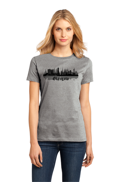 Ladies Grey Skyline Of Glasgow, UK - Scottish Pride Love Glasgow City F.C. T-shirt